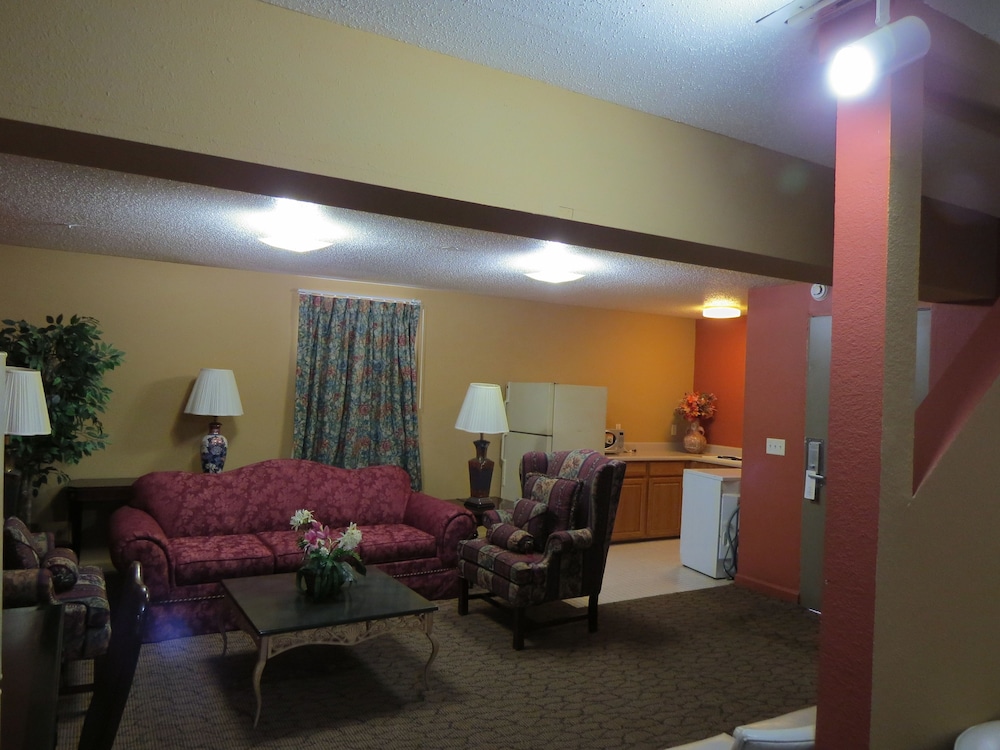First Western Inn Caseyville - photo 32