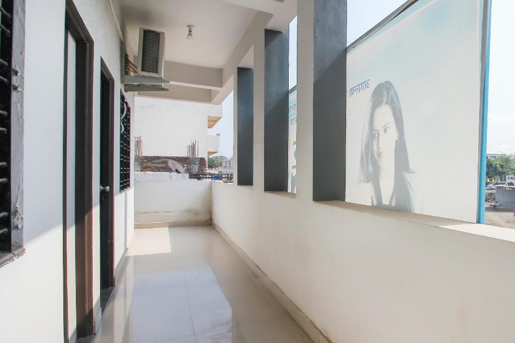 Oyo 46968 Mahakal Inn — Nanded — photo 2