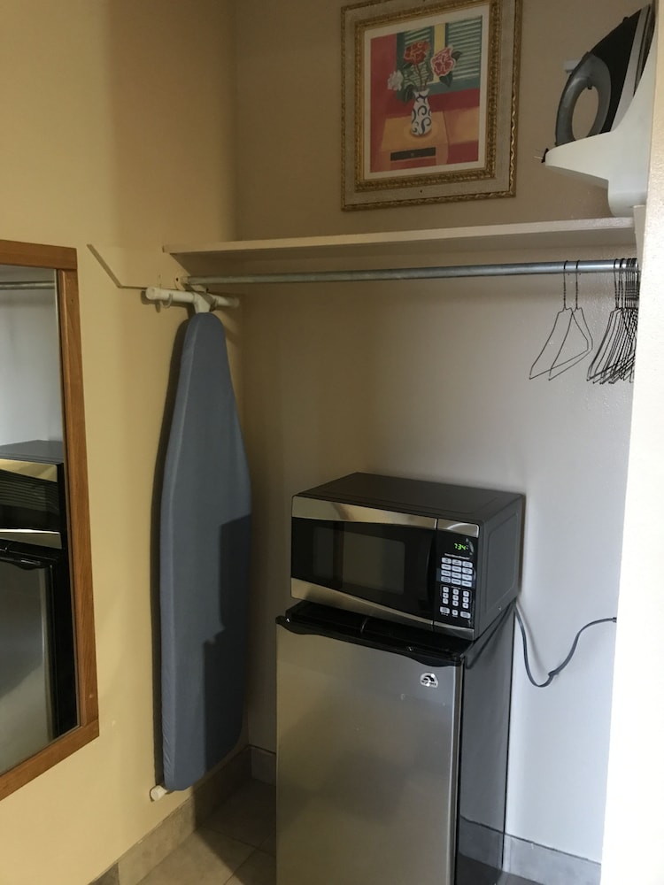 A Fisher's Inn Motel - photo 20