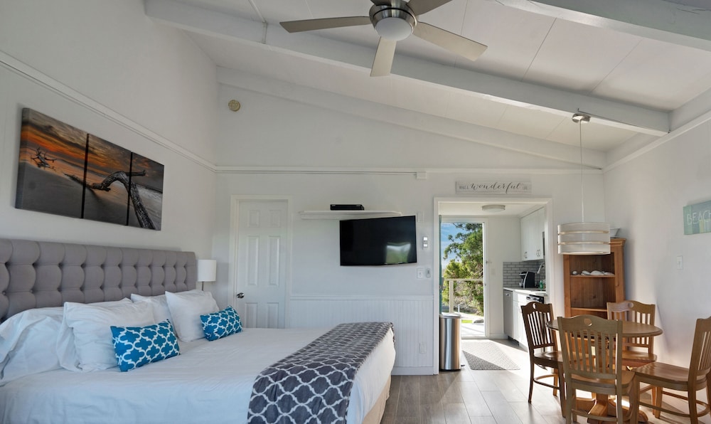 Driftwood Resort - photo 71