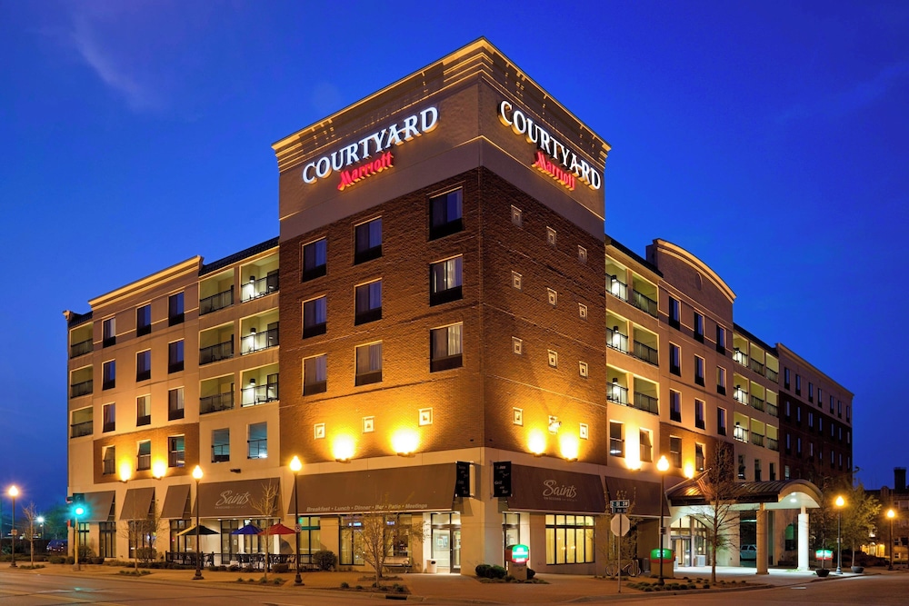 Courtyard By Marriott Rochester Mayo Clinic Area Saint Marys — Rochester