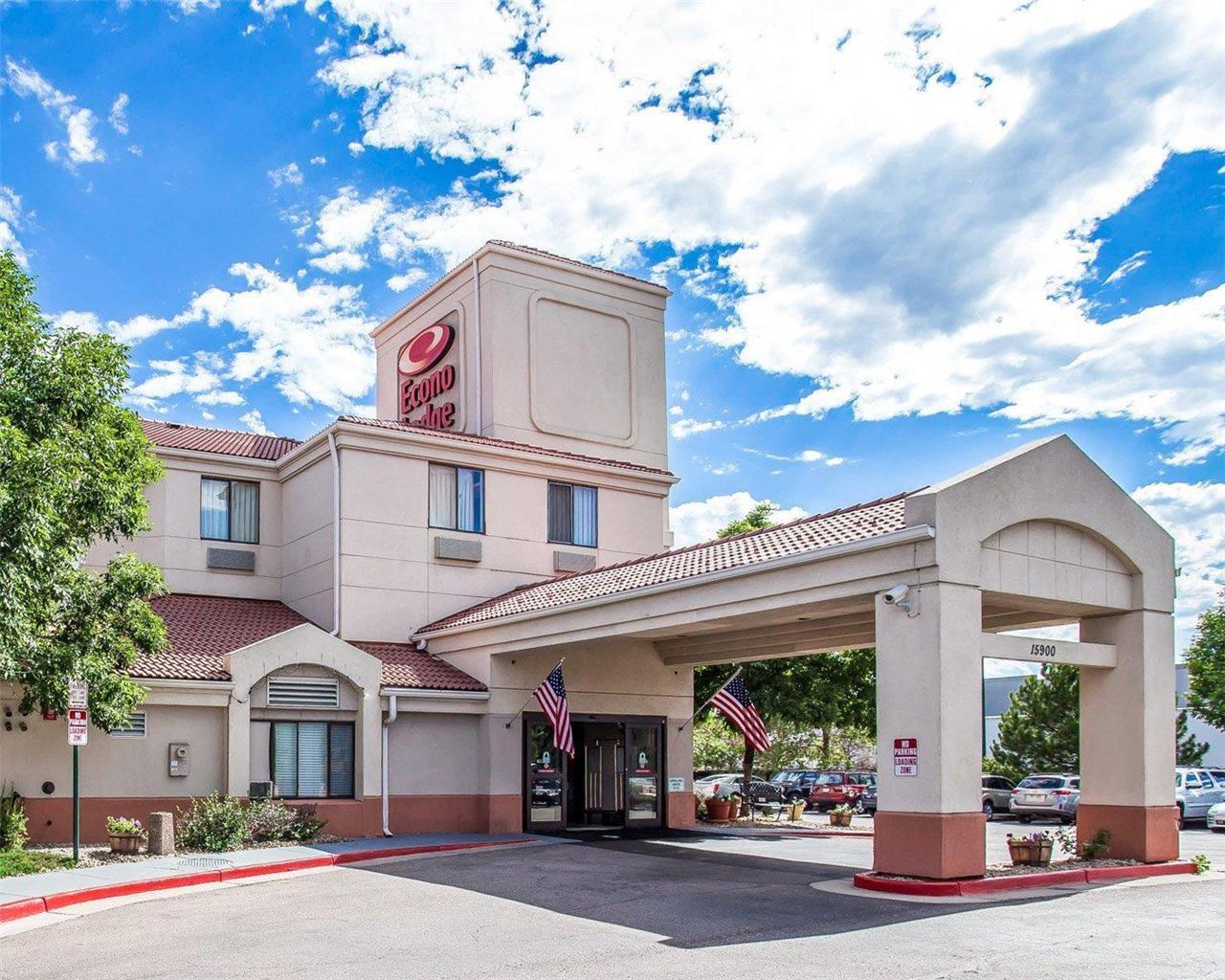 Econo Lodge Denver International Airport - photo 3