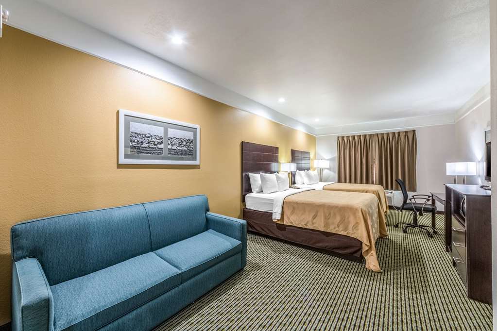 Quality Inn & Suites SeaWorld North - photo 15