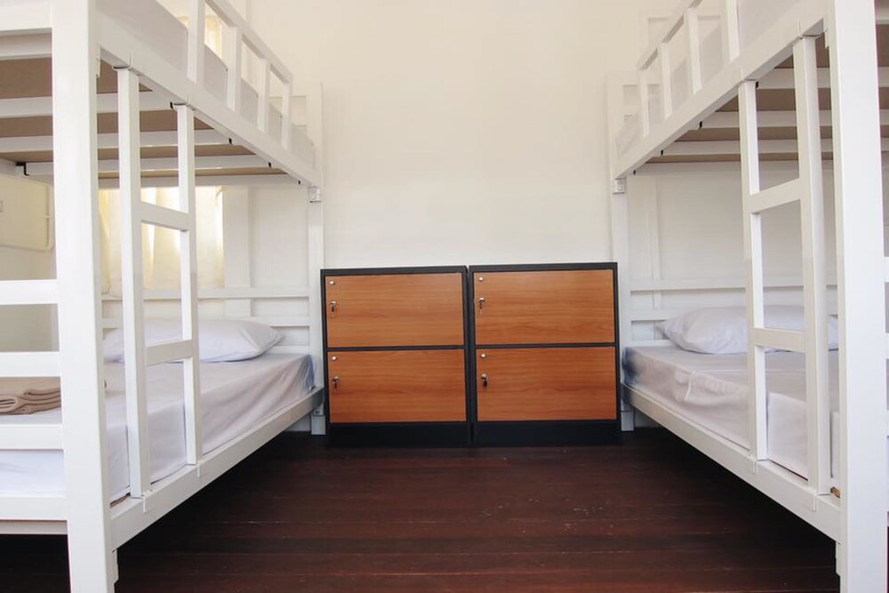 Baan Nai Trok Hostel
