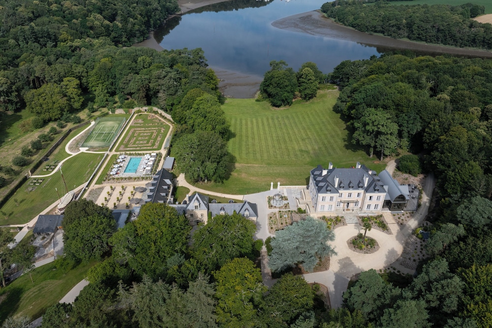 Domaine De Locguénolé & Spa — hotel in Kervignac