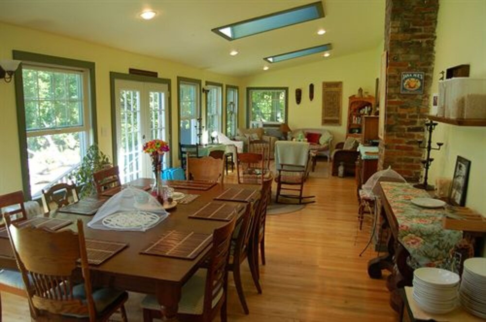 Hayden Creek Inn - photo 10