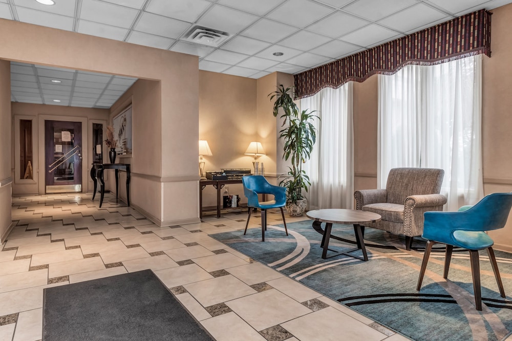 Buffalo Airport Hotel - photo 42