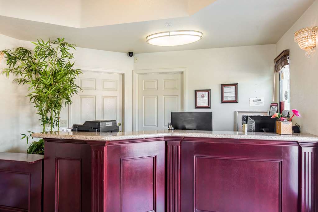 Rodeway Inn Beaumont 1 10 - photo 4