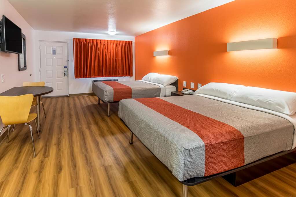 Motel 6 Arlington TX UTA - featured photo
