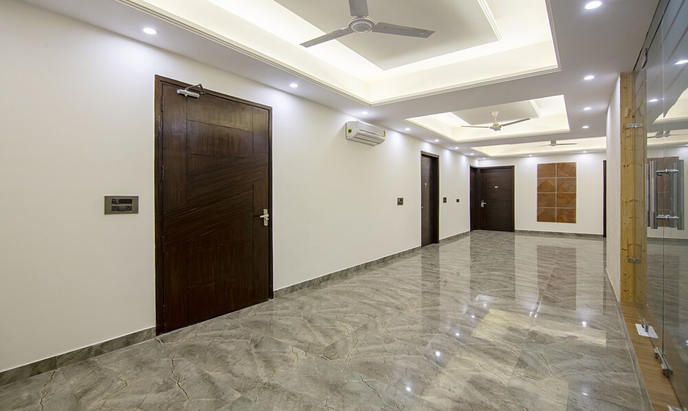 Treebo Premium Embassy Inn — Noida — photo 2