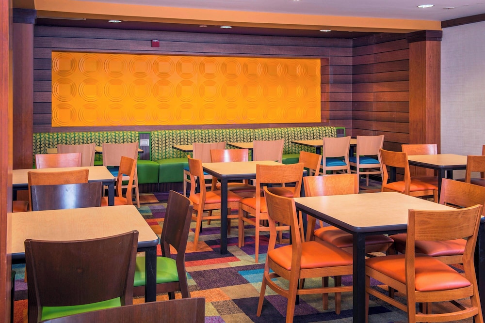 Fairfield Inn & Suites by Marriott Williamsburg - photo 27