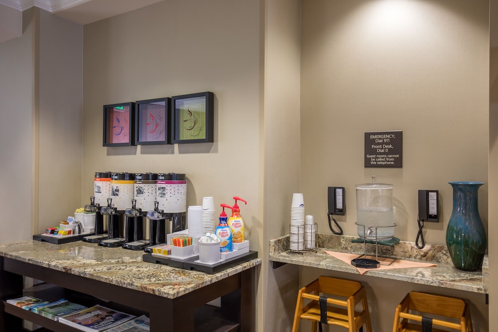 Hampton Inn Eugene - photo 36
