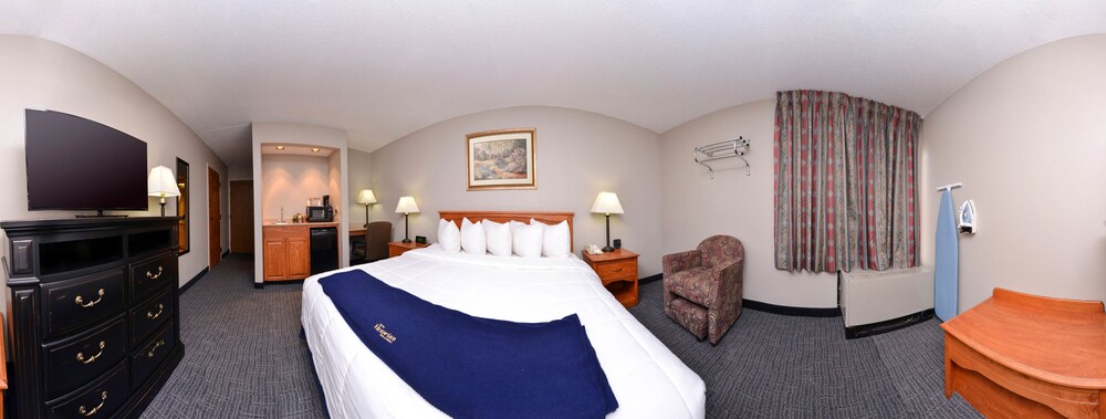 New Victorian Inn & Suites - photo 13