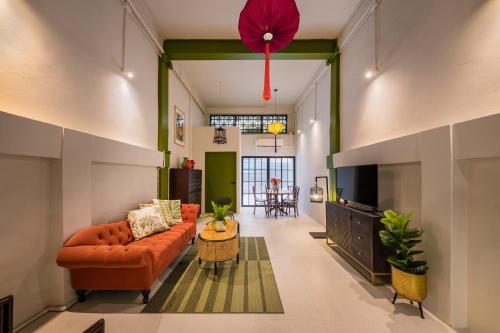 Charming Sukhumvit Shophouse 2mins walk to skytrain