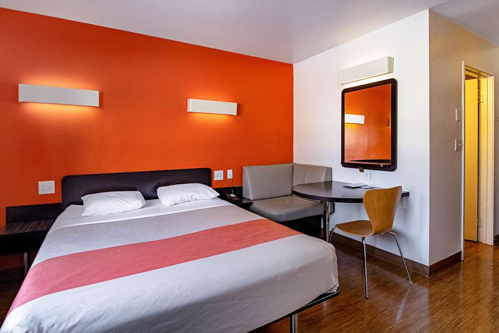 Motel 6 Palatine IL Chicago Northwest - photo 11