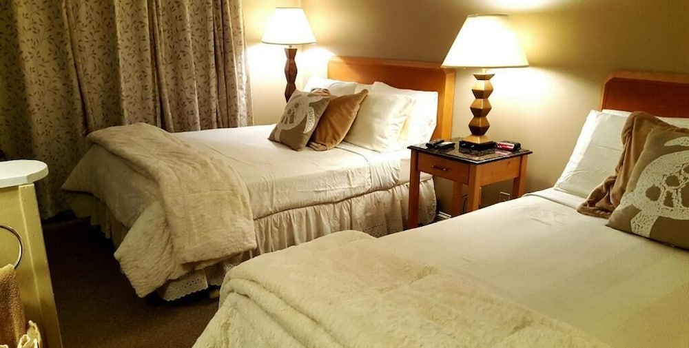 Starlight Lodge Cape Cod — 4-Star Luxury Hotel in Dennis, United States