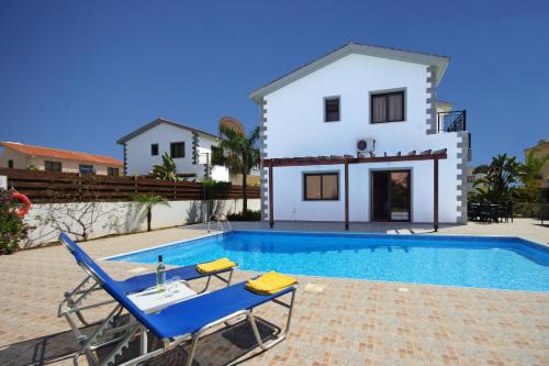 Villa Coral Christina by Villa Plus