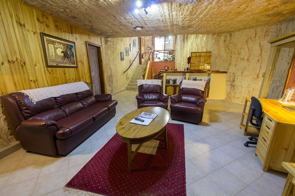 Down to Erth B&B — Coober Pedy — photo 2