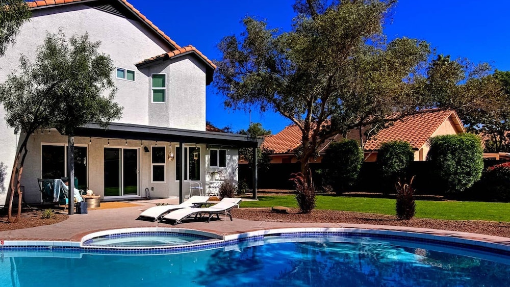 Scottsdale Kierland 4 Bdrm W resort Like Backyard - photo 18