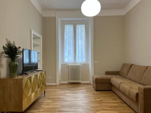 REGINA by The Blue Twins apartments Milano — 4-Star Luxury Hotel in Milan, Italy