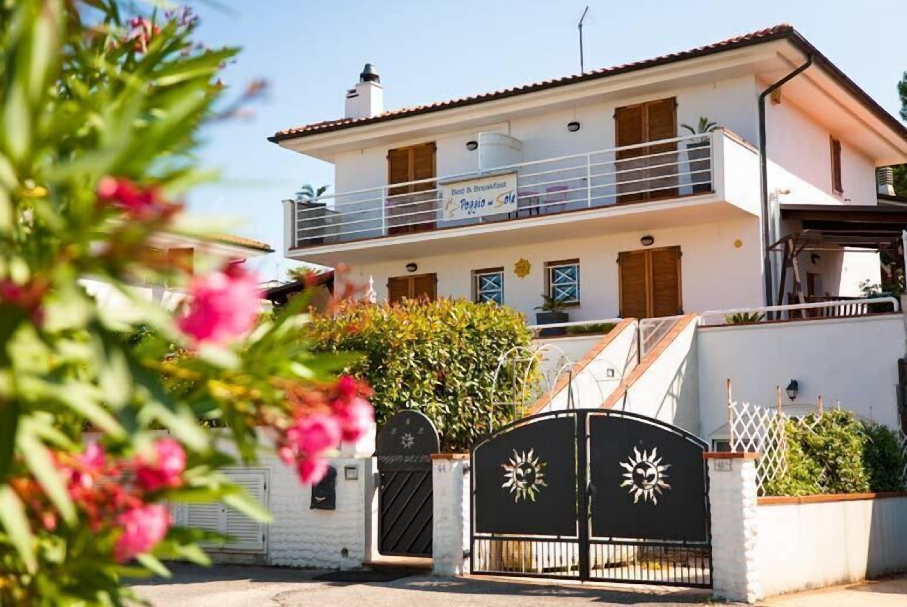 B&B Poggio Del Sole — 4-Star Luxury Hotel in Numana, Italy