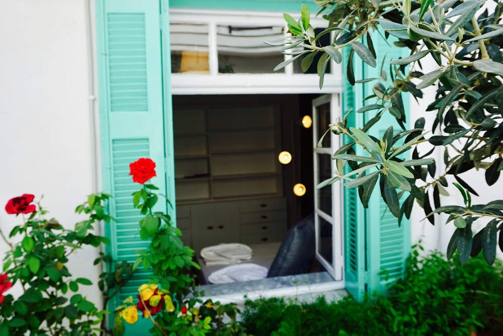 Crete Garden Apartments — 4-Star Luxury Hotel in Agios Nikolaos, Greece