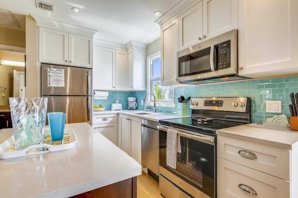 Shipyard Treasure by Avantstay Communal Pool Gated Community Great Location Week Long Stays - photo 3