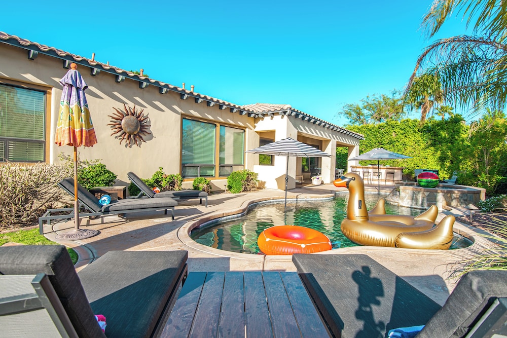 5BR Resort Style Entertainer with Pool Spa BBQ - photo 50