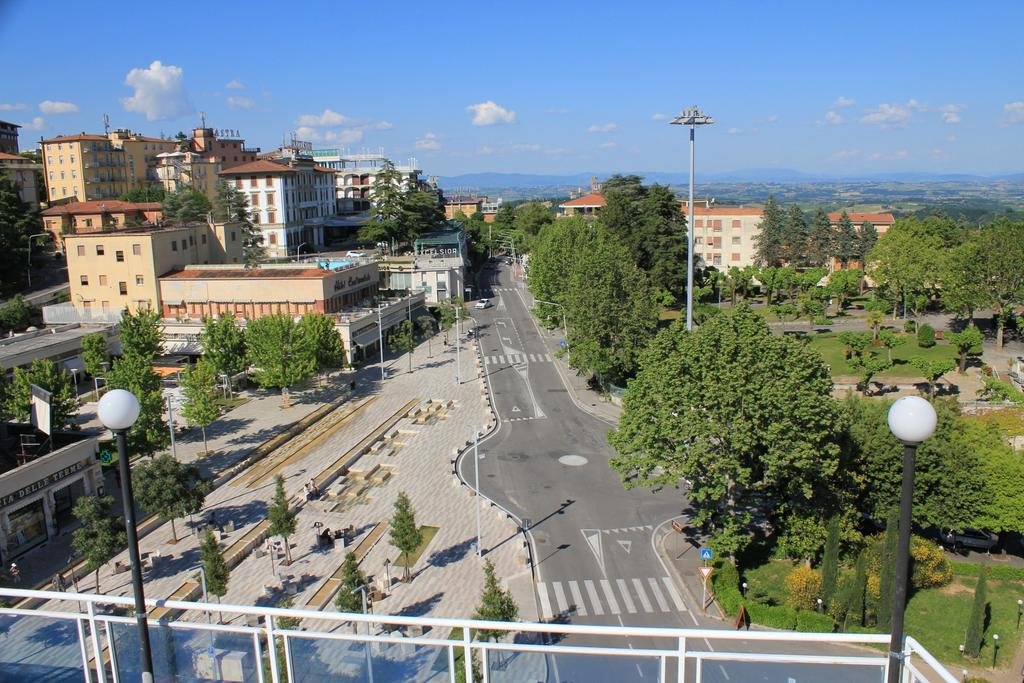 Grand Plaza — Chianciano Terme — photo 5
