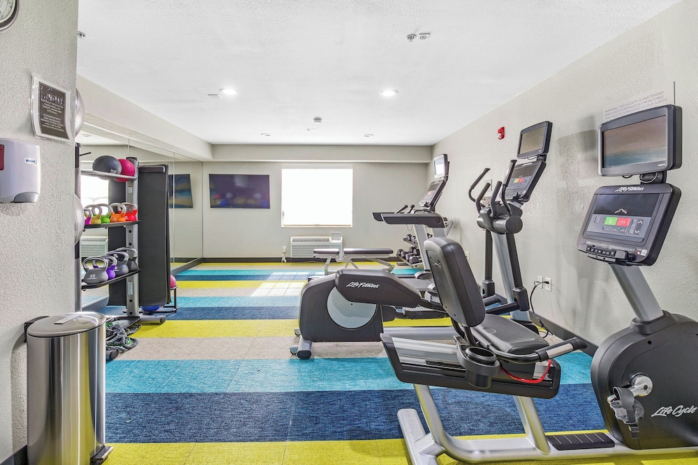 TownePlace Suites By Marriott Mobile - photo 18