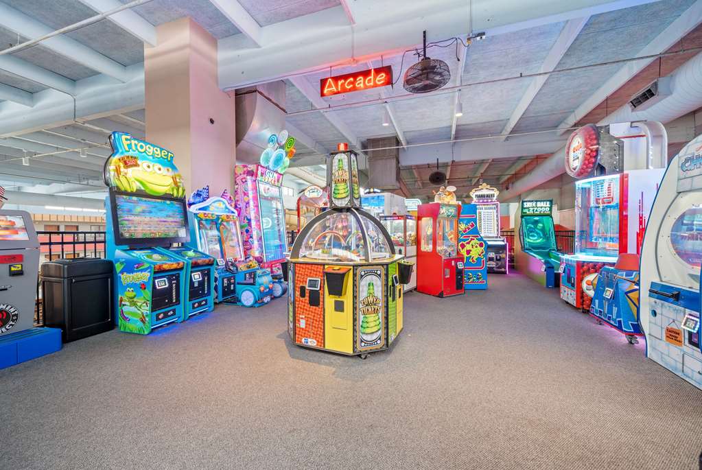 Ramada by Wyndham Sioux Falls Airport Waterpark & Event Ctr - photo 64