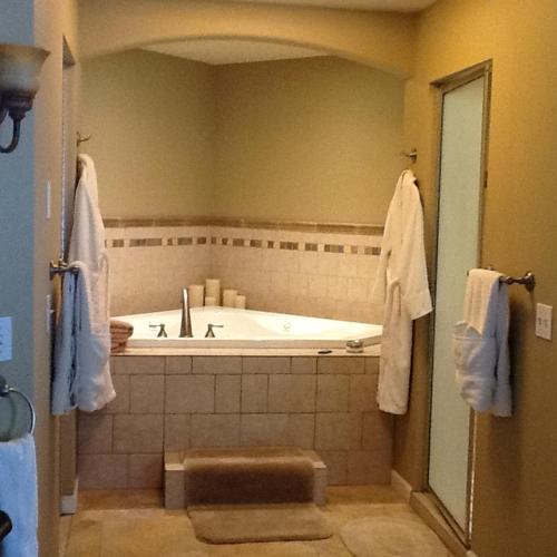 Inn at the Lake - photo 8