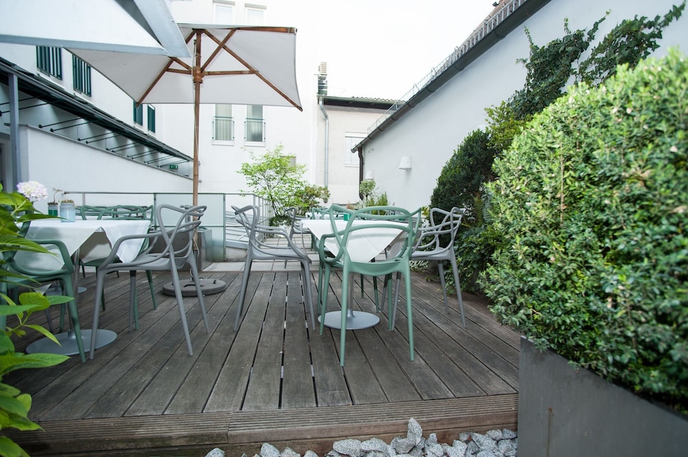 Boutique Hotel Hauser — 4-Star Luxury Hotel in Wels, Austria