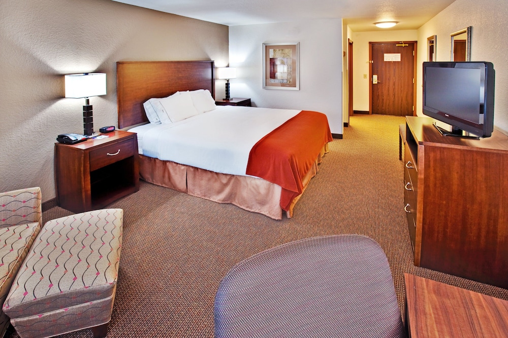 Holiday Inn Express Hotel & Suites Dubuque an IHG Hotel - photo 5