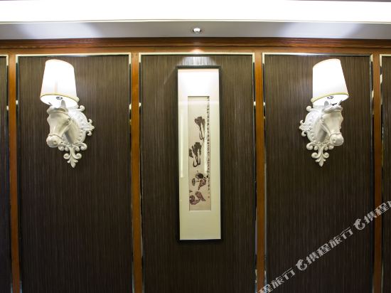 Gold Medal Hotel in Jiading, People's Republic of China