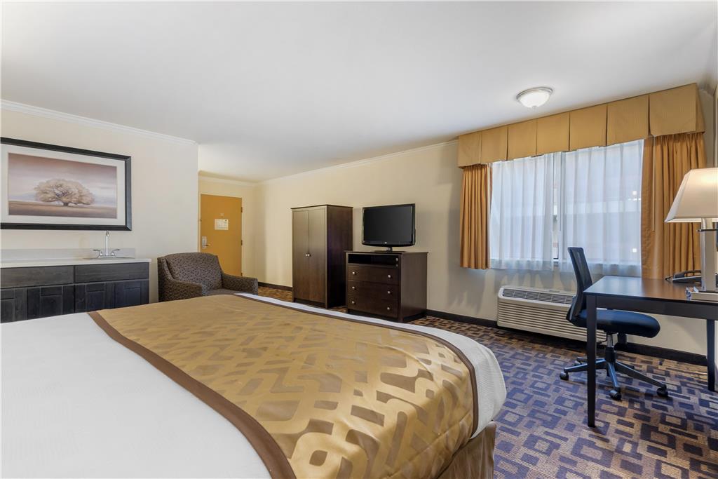 Best Western Plus Inn of Hayward - photo 31