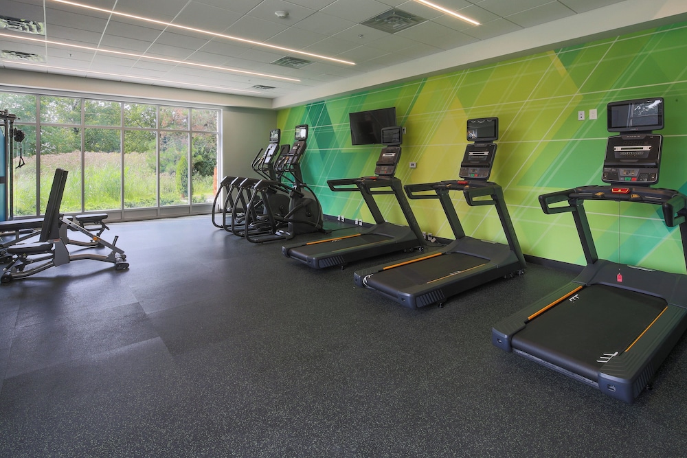 Holiday Inn & Suites Detroit Troy by IHG - photo 31