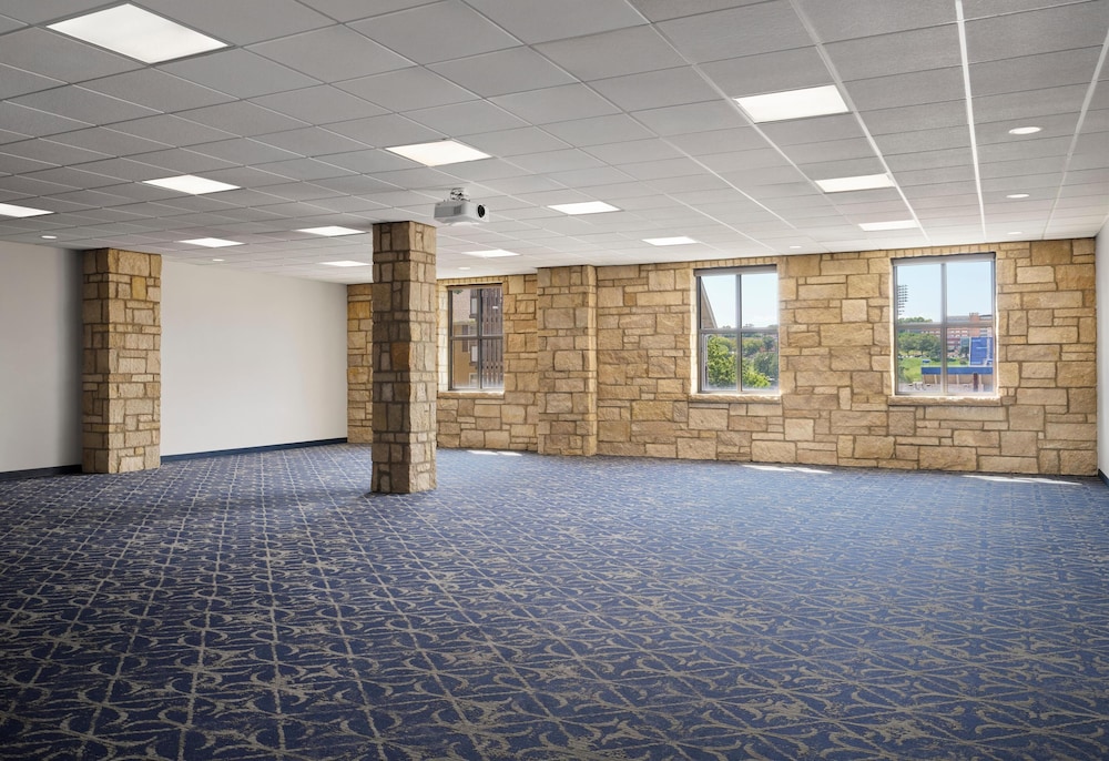 The Oread Lawrence Tapestry Collection by Hilton - photo 133