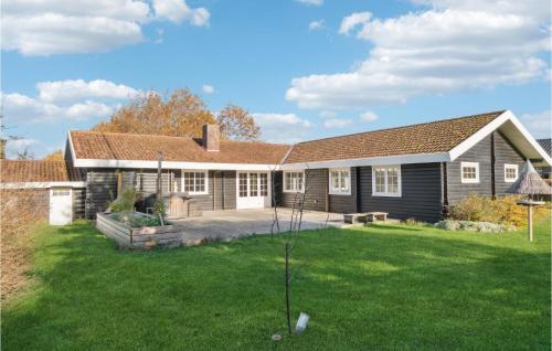 Beautiful Home In Samsø With Wifi — 4-Star Luxury Hotel in None, Denmark