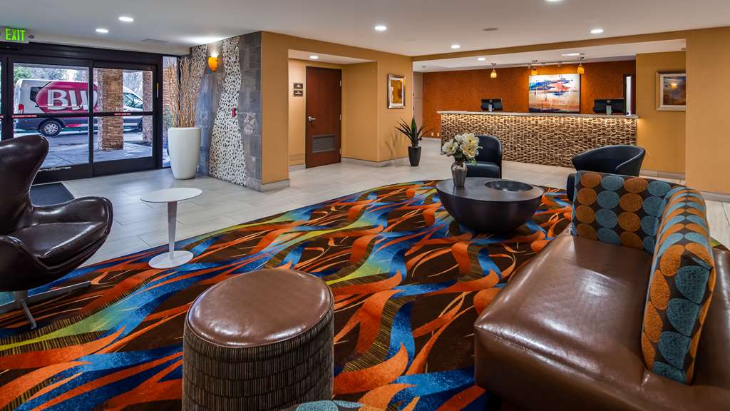 Best Western Plus Fresno Airport Hotel - photo 2