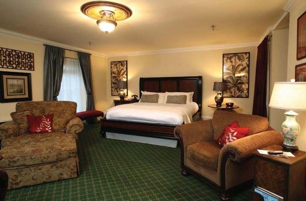 The Martha Washington Inn & Spa - photo 10