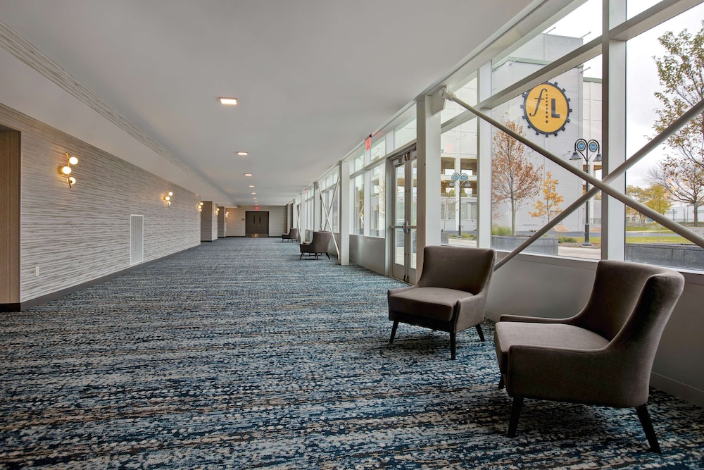 Embassy Suites by Hilton Rockford Riverfront - photo 60