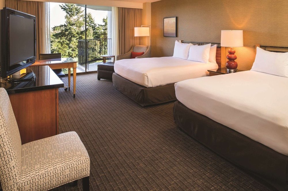 DoubleTree by Hilton Seattle Airport - photo 11