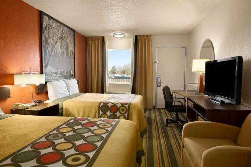 Super 8 By Wyndham Woodward - photo 2