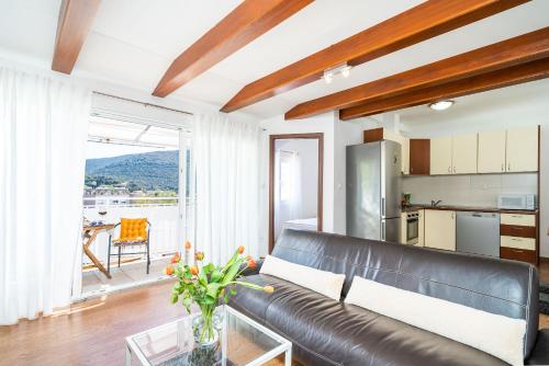 Apartment Sunday — 4-Star Luxury Hotel in Mokosica, Croatia