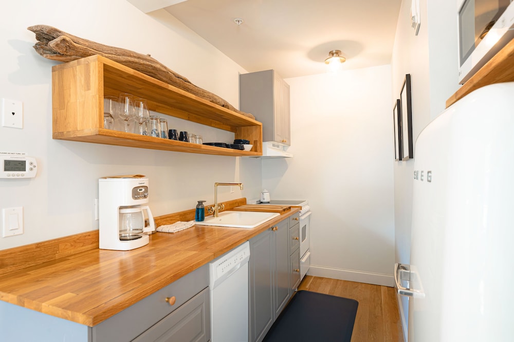 Great Island Inn: A Boutique Apartment Hotel - photo 29