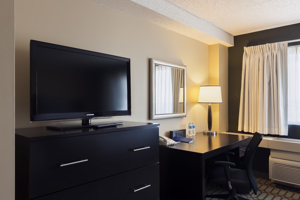 Delta Hotels by Marriott Fargo - photo 8