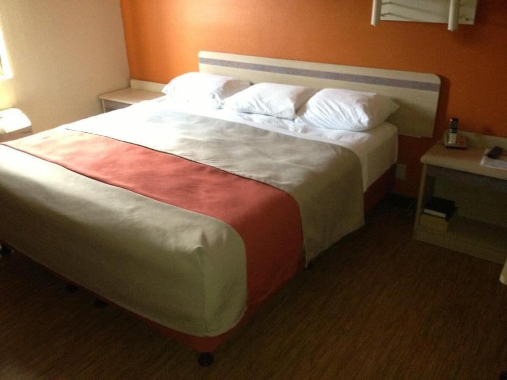 Motel 6 Elk City OK - photo 8