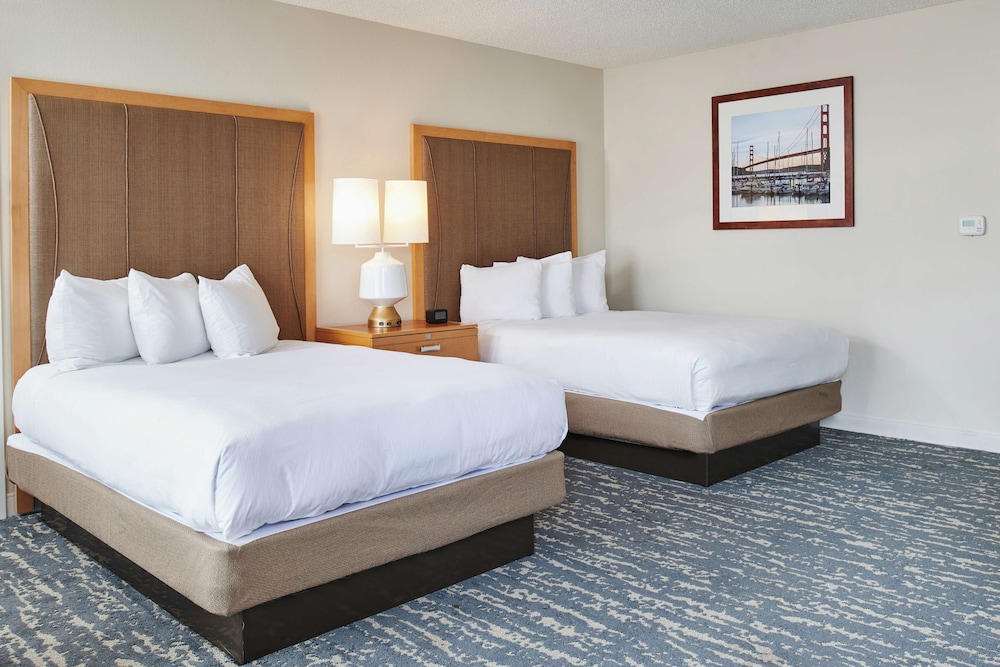 DoubleTree by Hilton Hotel Berkeley Marina - photo 18