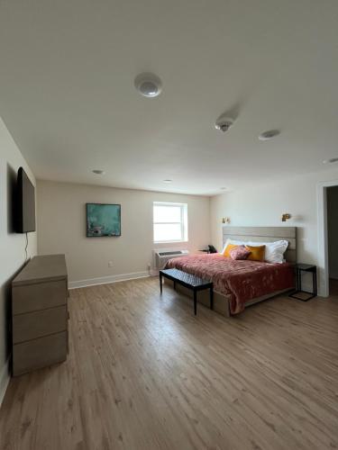 The Lucky Inn - photo 28